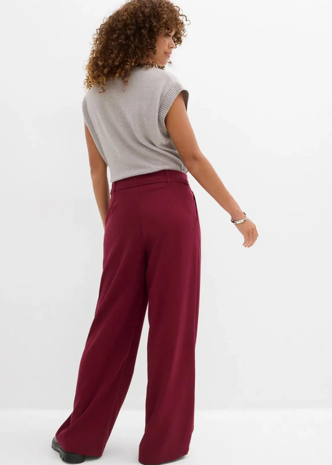 bonprix Bekleidung·Kleider|Hosen^Bundfaltenhose mit Bindeband dunkelbeere