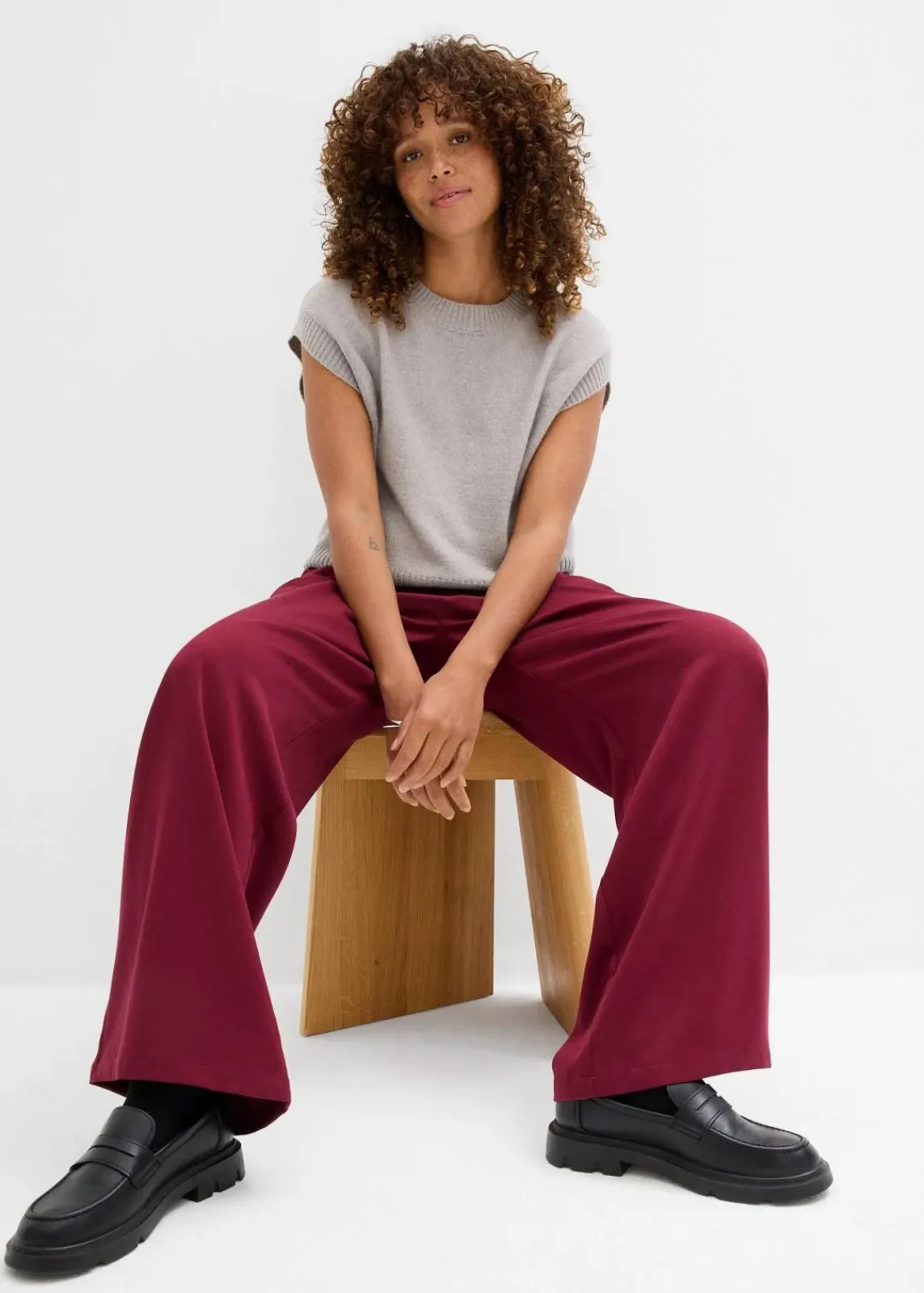 bonprix Bekleidung·Kleider|Hosen^Bundfaltenhose mit Bindeband dunkelbeere