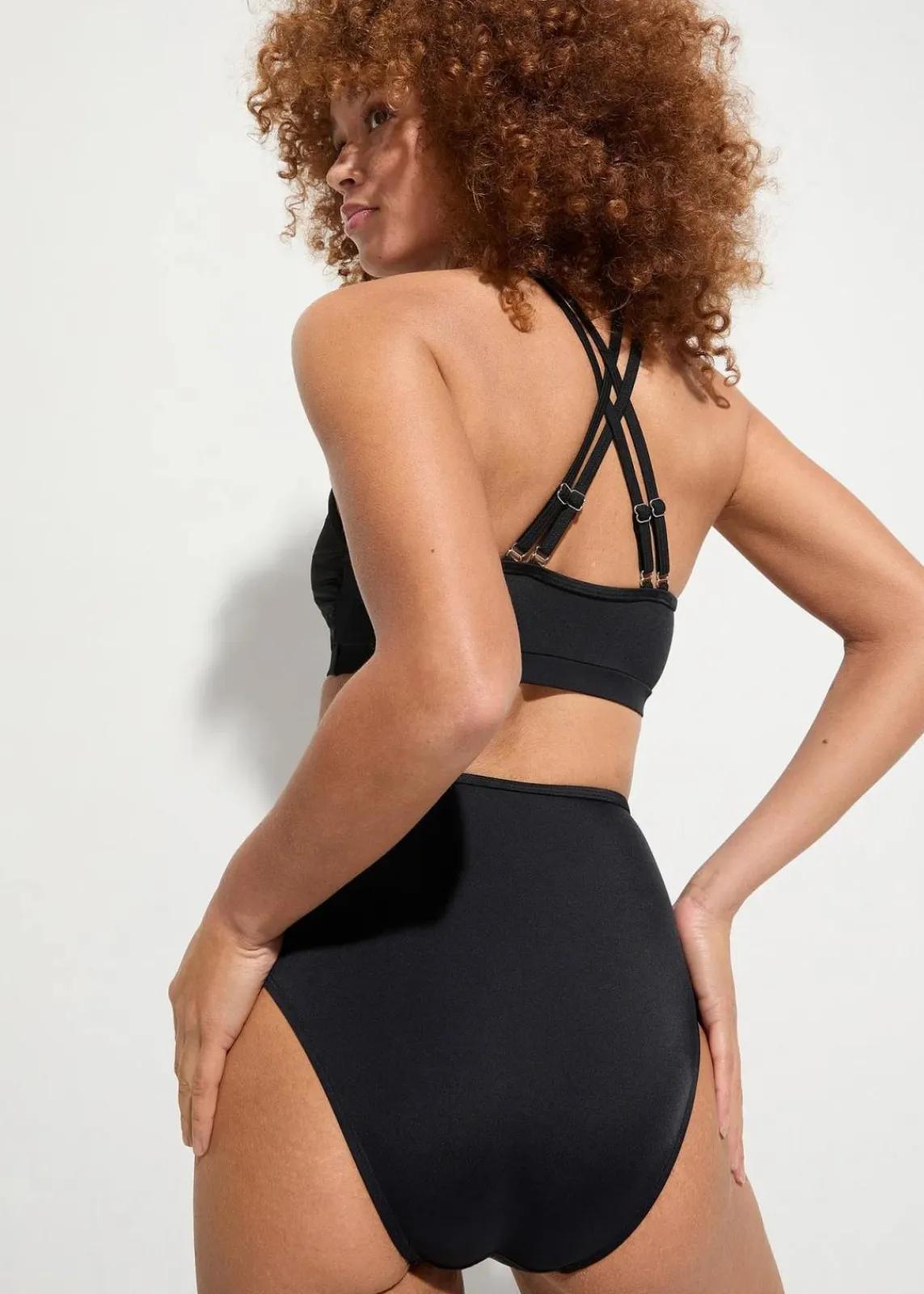 bonprix Nachhaltigere Materialien|Bikinis^Bustier Bikini (2-tlg.Set) aus recyceltem Polyamid schwarz