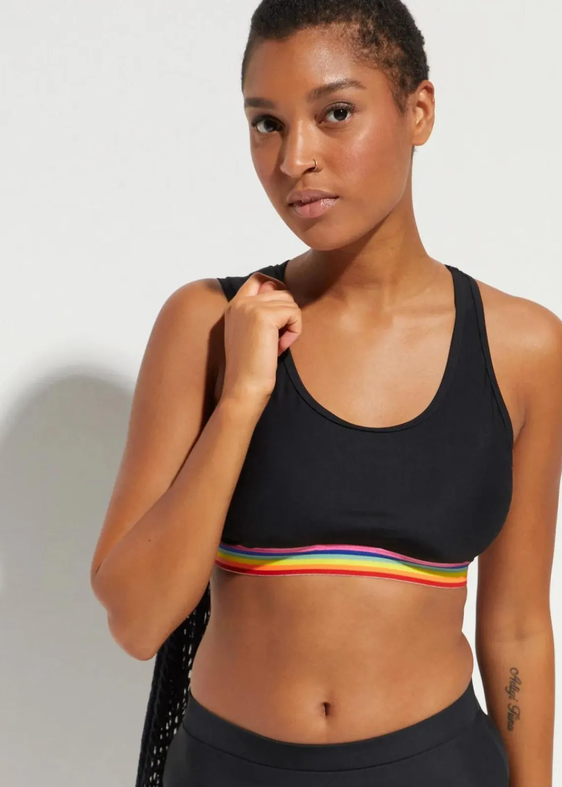 bonprix Nachhaltigere Materialien|Sport Bademode^Bustier-Bikinioberteil schwarz