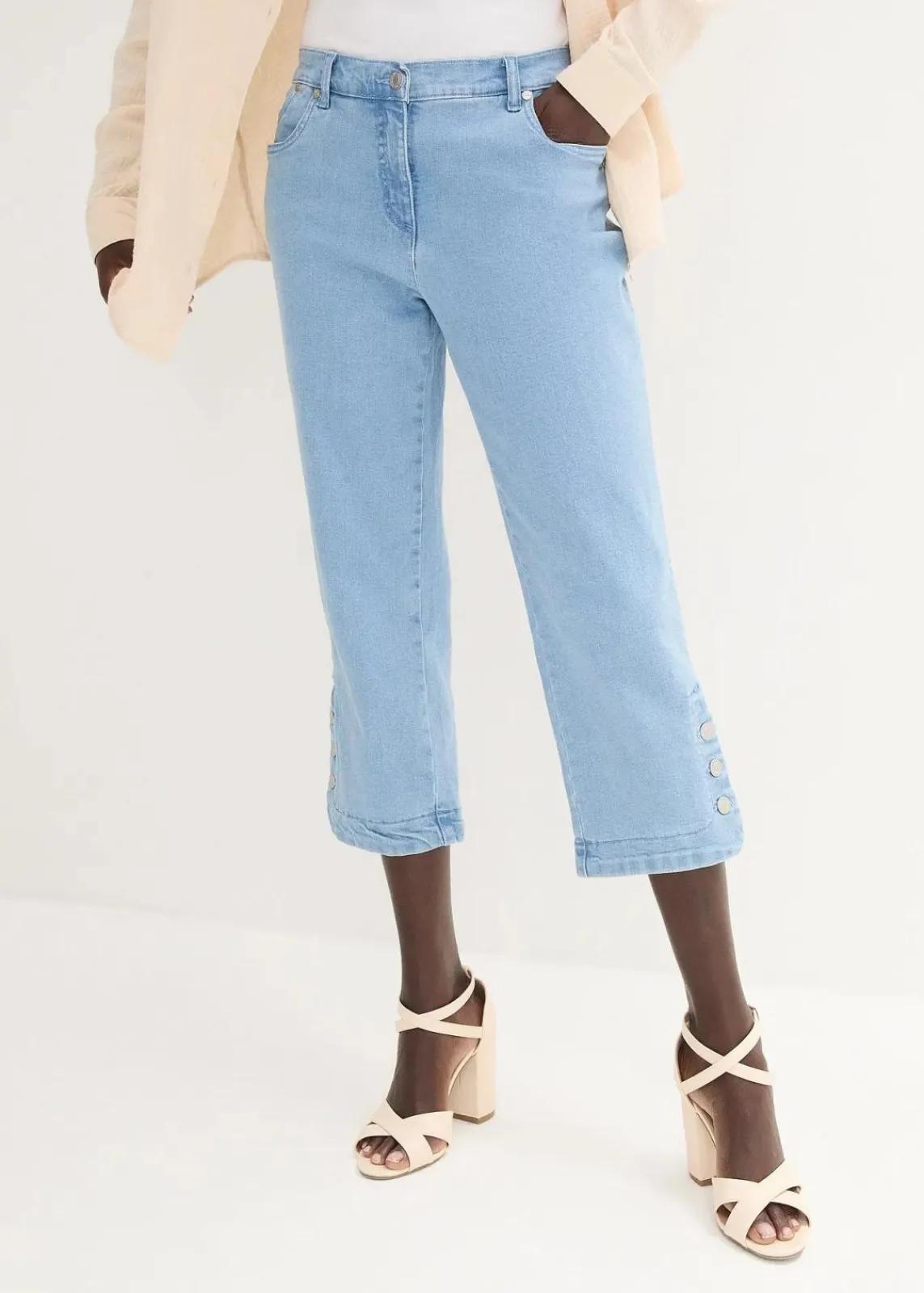 bonprix Jeans|Bekleidung·Shirts & Tops^Capri Jeans Mid Waist blue bleached