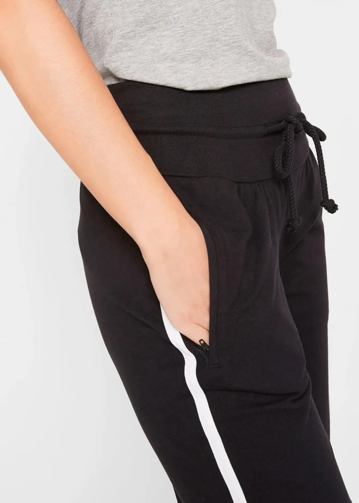bonprix Bekleidung·Sweat|Bekleidung·Kleider^Capri-Hose schwarz