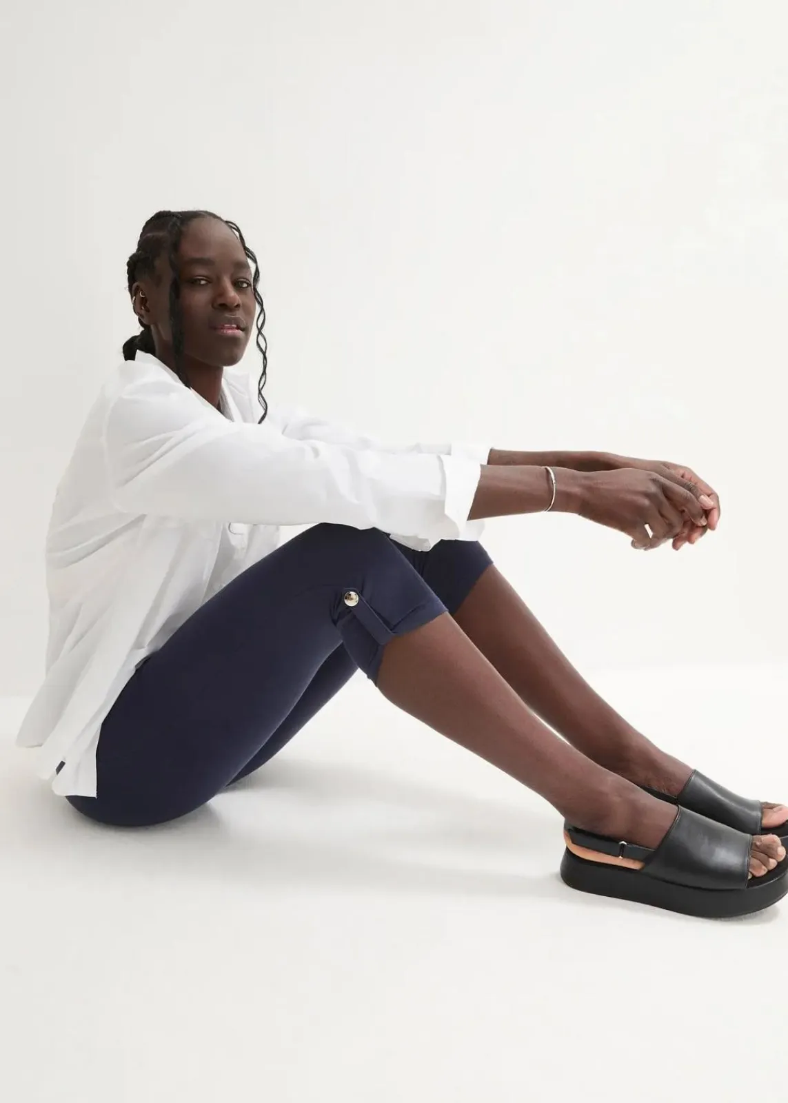 bonprix Hosen^Capri-Leggings aus Bio-Baumwolle dunkelblau