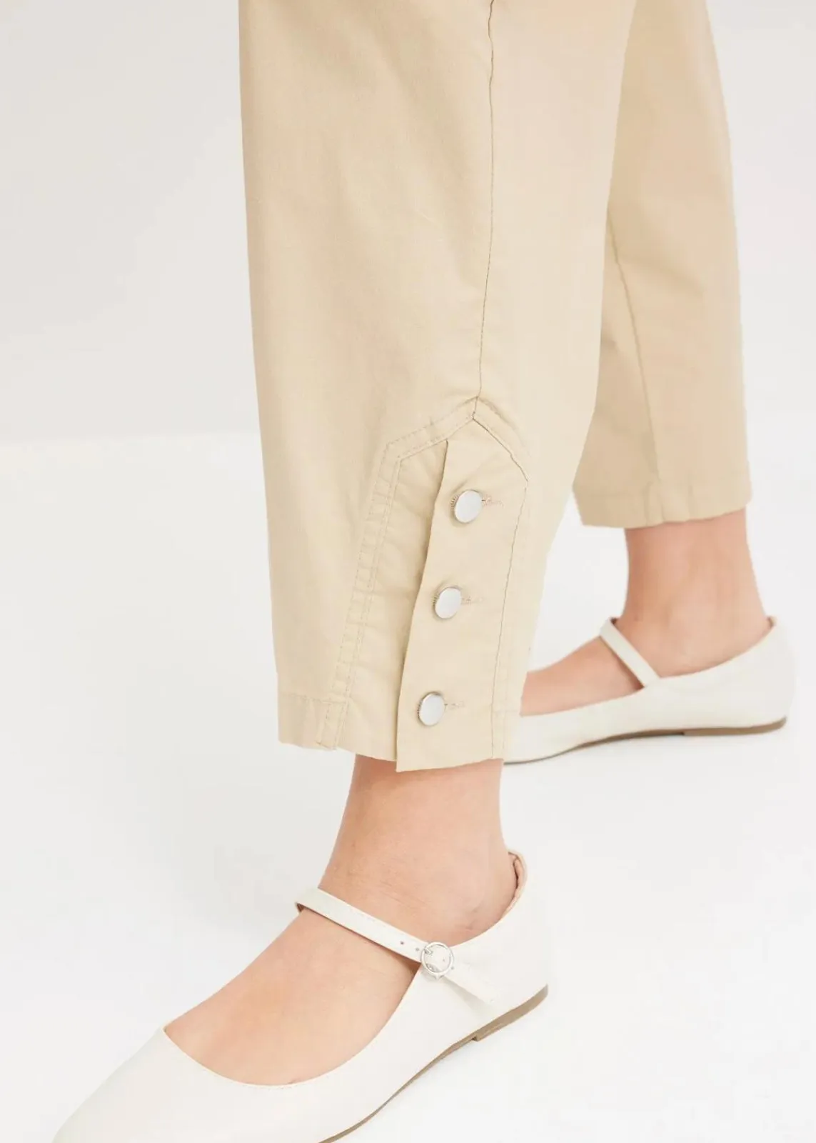 bonprix Bekleidung·Kleider|Hosen^Cargohose aus Baumwolle mit Stretch grünbeige