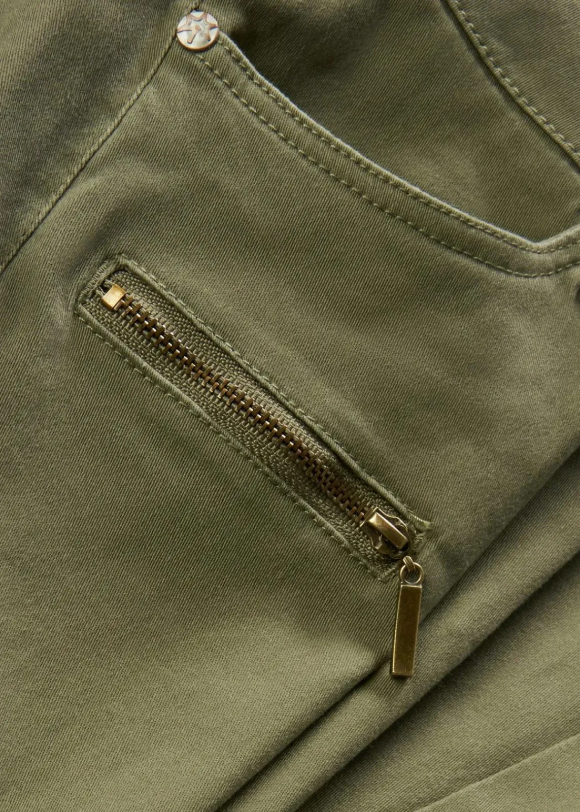 bonprix Hosen^Cargohose aus elastischem Baumwoll-Mix oliv