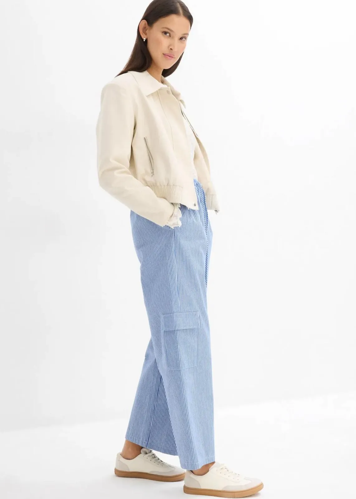 bonprix Hosen^Cargohose mit Bequembund blau/weiß gestreift