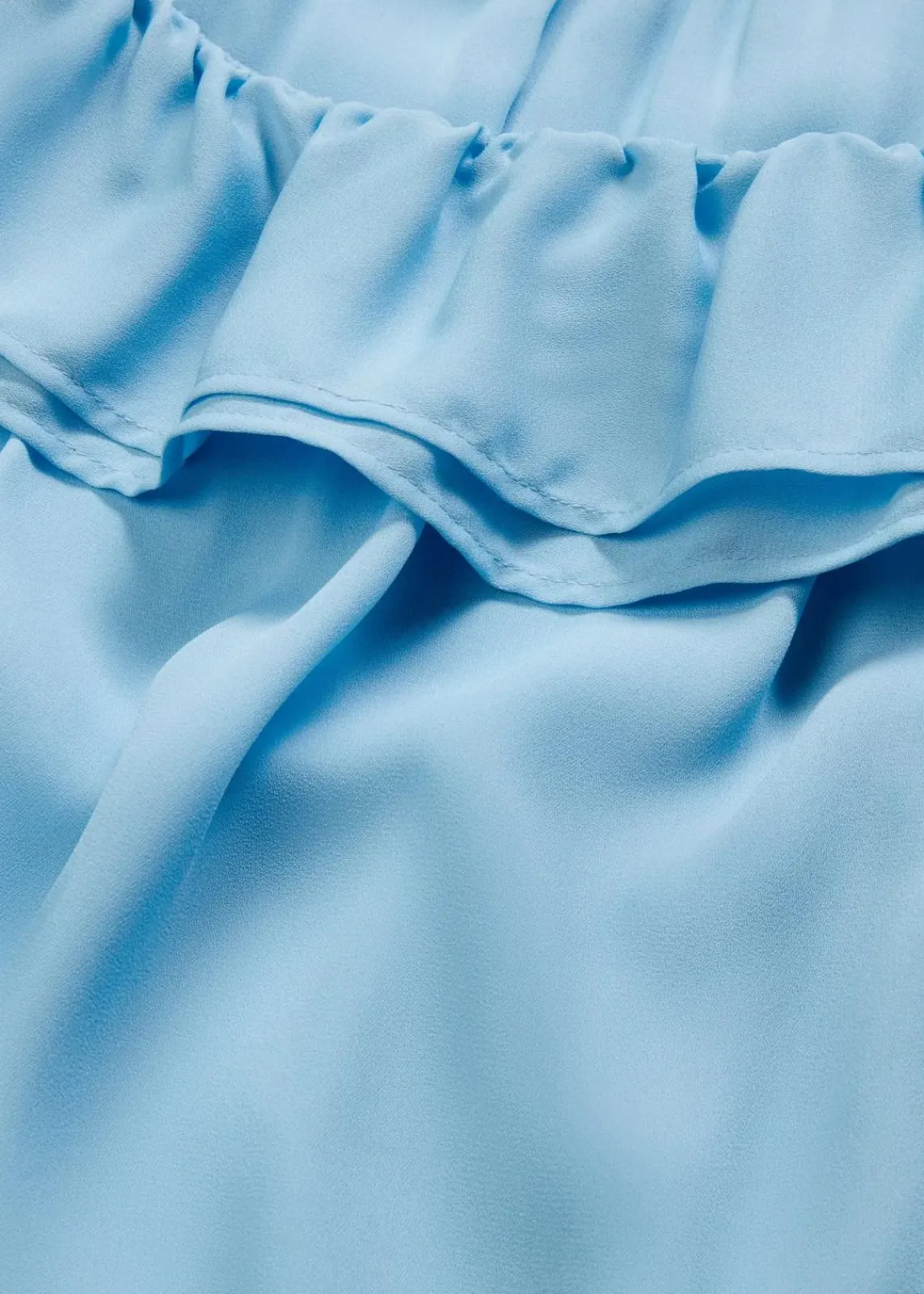 bonprix Nachhaltigere Materialien|Blusen & Tuniken^Carmenbluse aus recyceltem Polyester hellblau