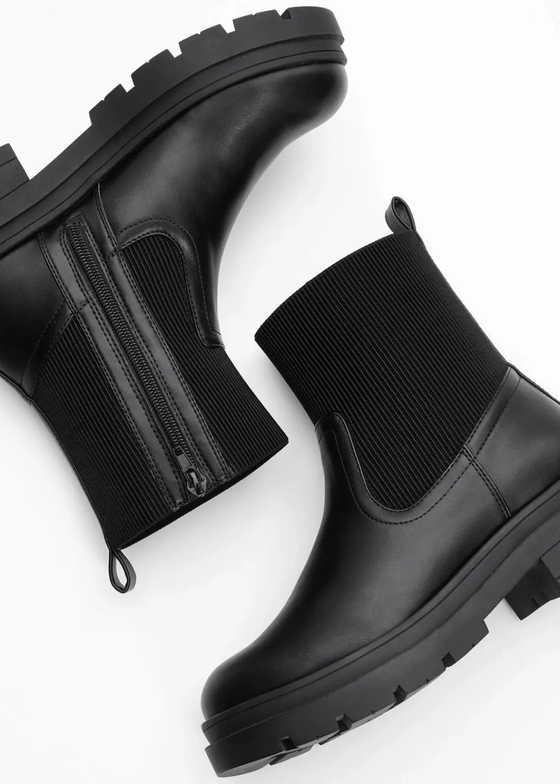 bonprix Gefütterte Winterschuhe|Stiefeletten^Chelsea Boot schwarz
