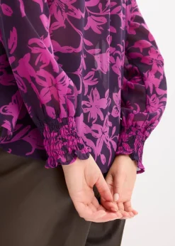 bonprix Nachhaltigere Materialien|Blusen & Tuniken^Chiffon Bluse mit Smok-Details dunkellila/pfingstrose bedruckt