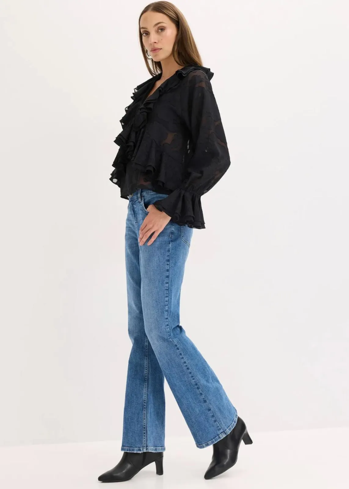 bonprix Bekleidung·Jacken & Mäntel|Blusen & Tuniken^Chiffonbluse mit leichter Transparenz schwarz
