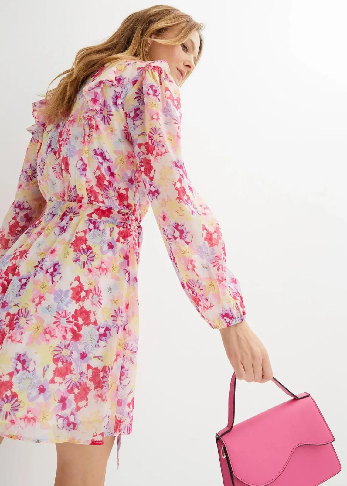 bonprix Bekleidung·Pullover & Strickjacken|Kleider^Chiffonkleid weiß/rosa geblümt