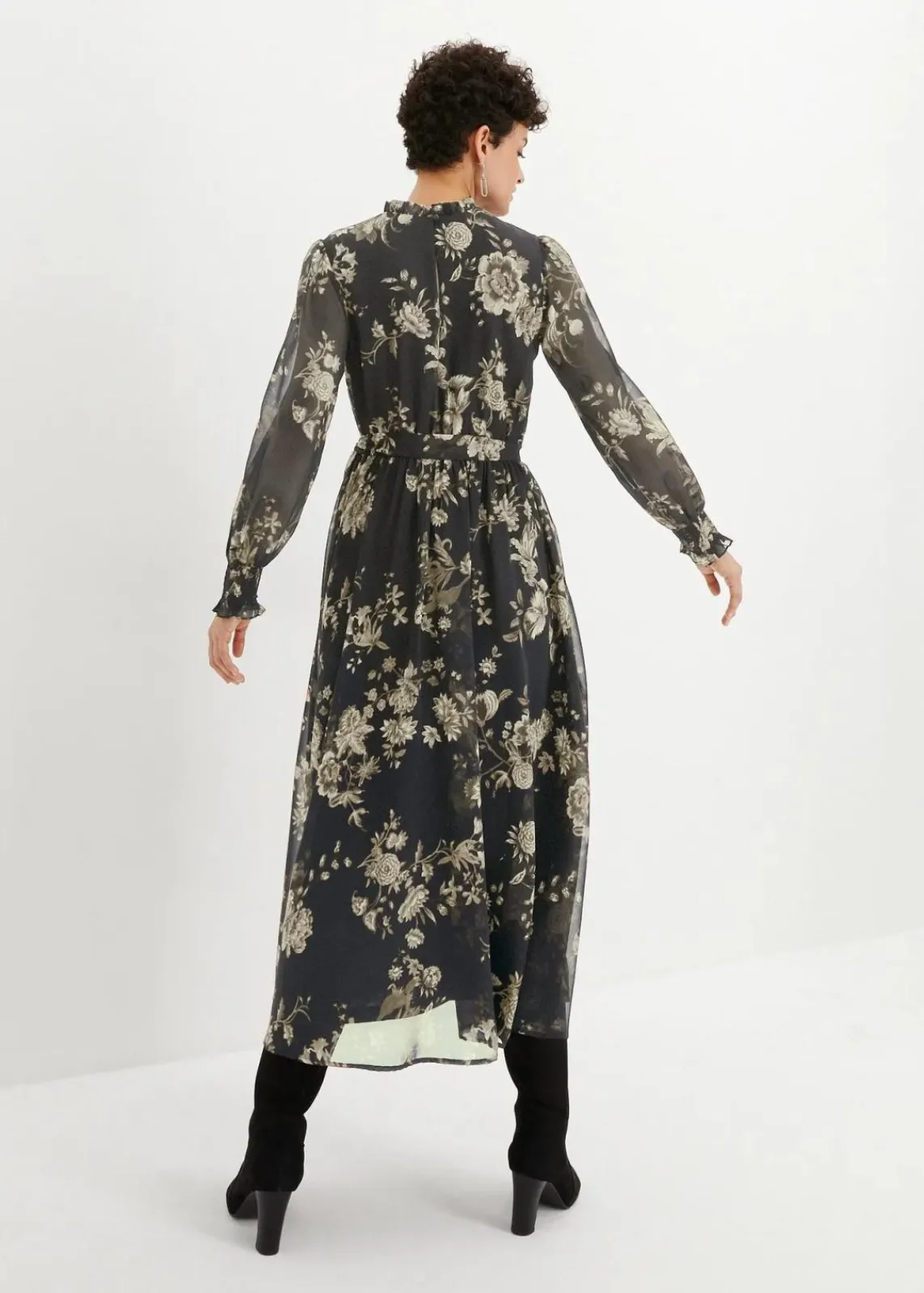 bonprix Bekleidung·Pullover & Strickjacken|Kleider^Chiffonkleid schwarz/mattschilf geblümt
