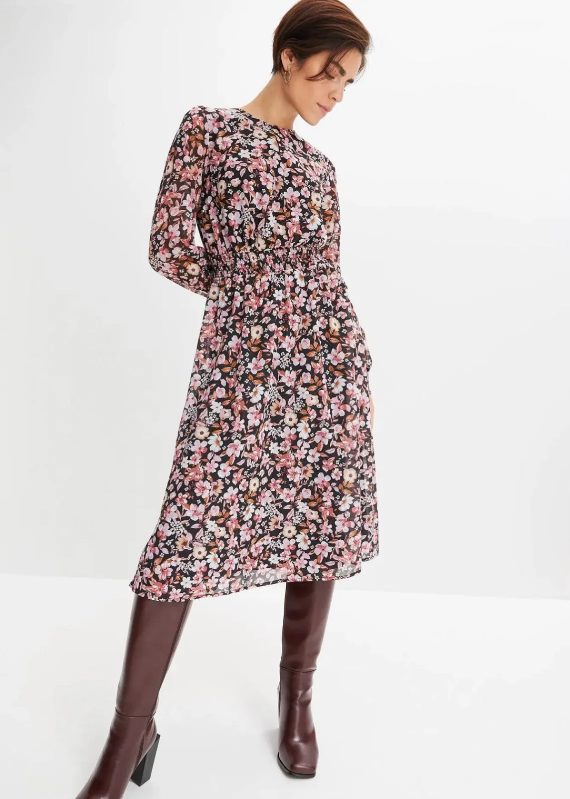 bonprix Kleider|Bekleidung·Pullover & Strickjacken^Chiffonkleid schwarz geblümt
