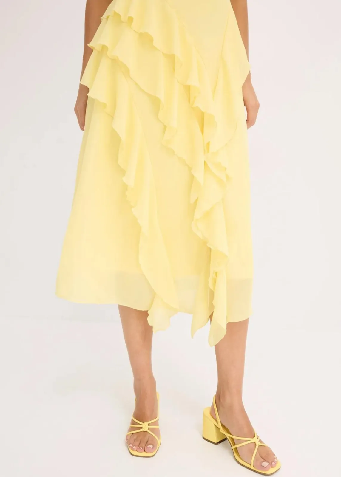 bonprix Bekleidung·Pullover & Strickjacken|Festliche Mode^Chiffonkleid mit Trägern und Volants hellgelb