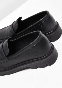 bonprix Slipper & Halbschuhe|Loafer^Chunky Loafer mit leichter Sohle schwarz