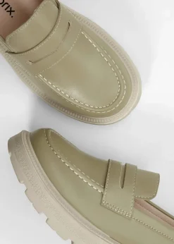 bonprix Sommerschuhe|Loafer^Chunky Loafer mit leichter Sohle rauchkhaki