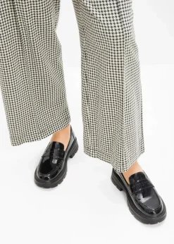 bonprix Sommerschuhe|Loafer^Chunky Loafer mit leichter Sohle schwarz lack