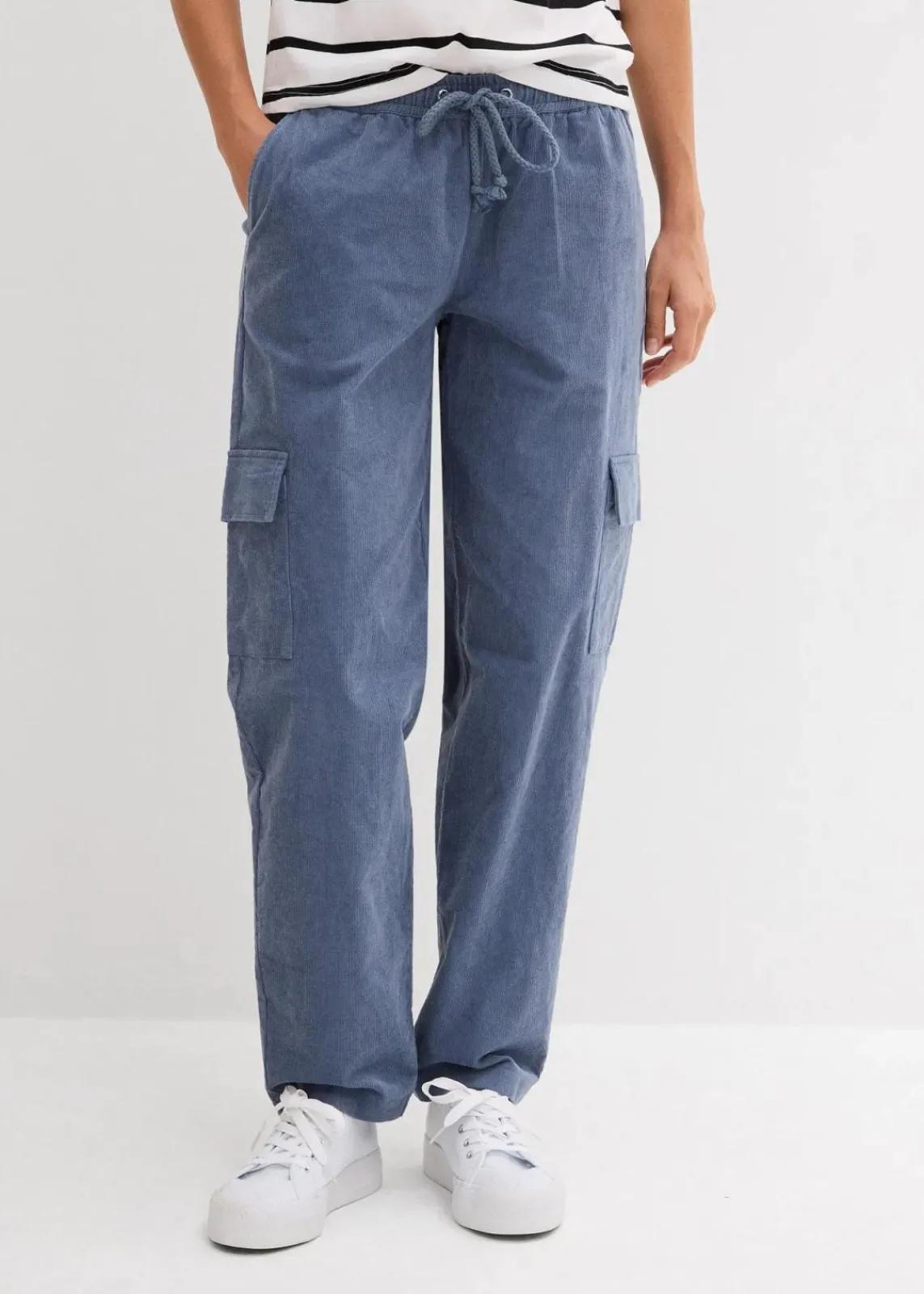 bonprix Bekleidung·Kleider|Hosen^Cordhose im Barrel-Shape rauchblau