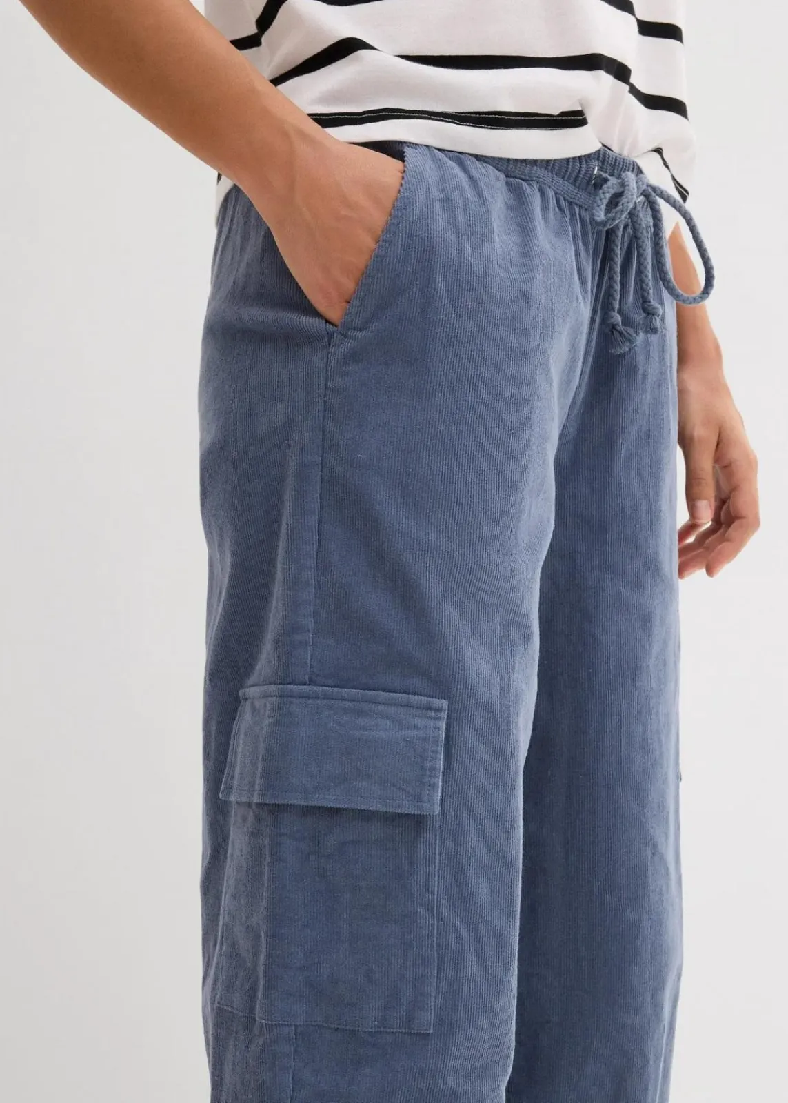 bonprix Bekleidung·Kleider|Hosen^Cordhose im Barrel-Shape rauchblau