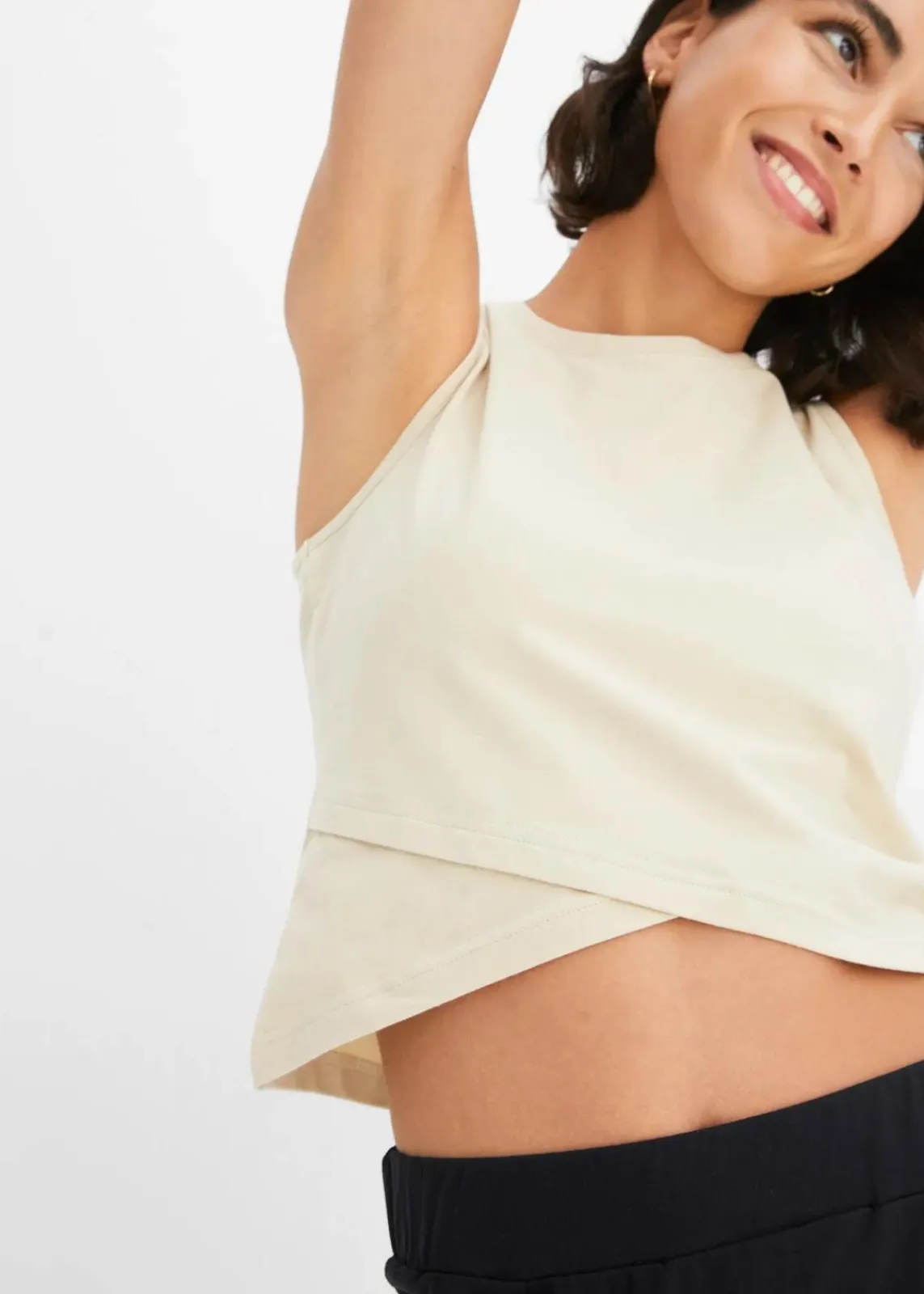 bonprix Shirts & Tops|Nachhaltigere Materialien^Cropped Top aus weichem Baumwoll-Mix hellsand