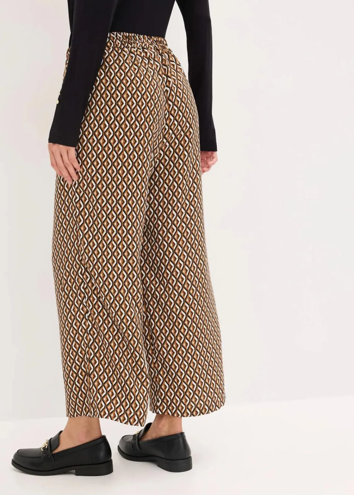bonprix Bekleidung·Kleider|Nachhaltigere Materialien^Culotte mokkabraun/schwarz graphisch bedruckt