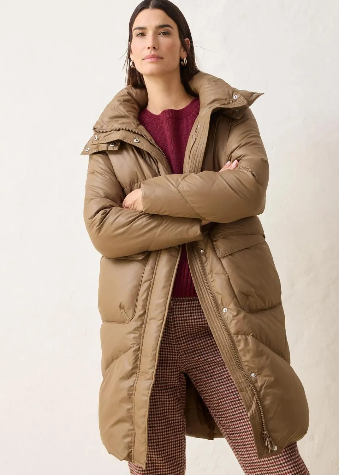 bonprix Bekleidung·Hosen|Nachhaltigere Materialien^Daunenmantel mit recycelten Daunen, wasserabweisend walnussbraun