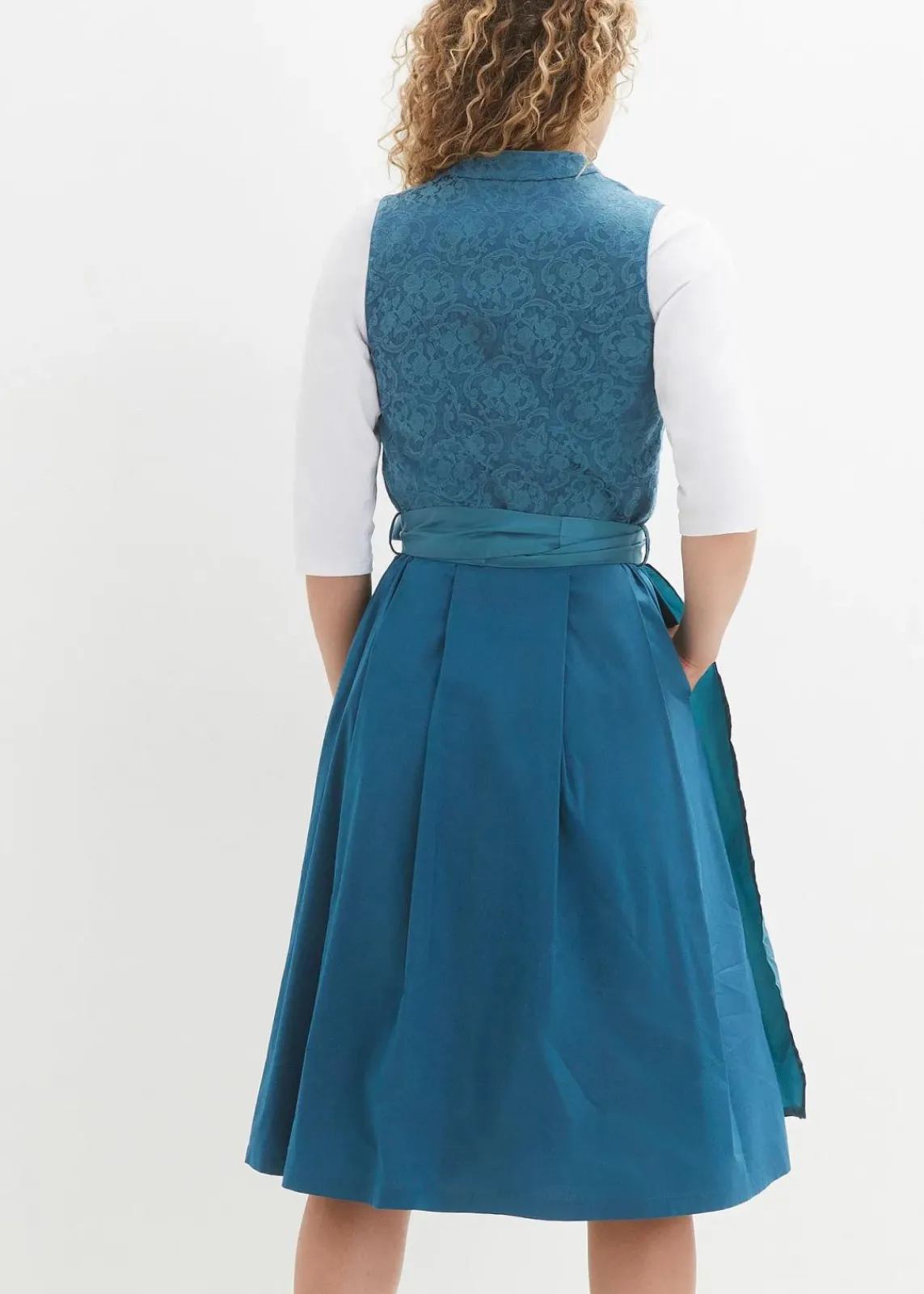 bonprix Bekleidung·Pullover & Strickjacken|Kleider^Dirndl mit Jacquardmuster und Schürze in Midilänge (2-tlg.Set) blaupetrol/mattpetrol