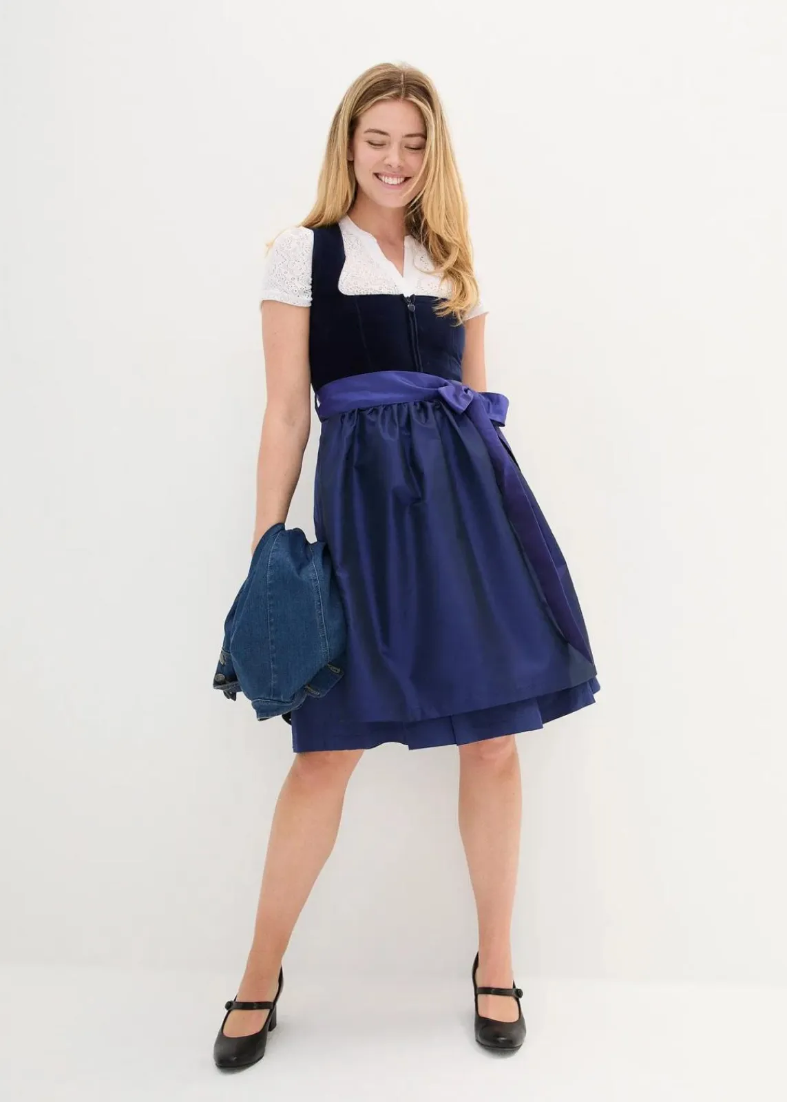 bonprix Kleider|Bekleidung·Pullover & Strickjacken^Dirndl mit Samt-Mieder und Satin-Schürze (2-tlg.Set) dunkelblau/mitternachtsblau