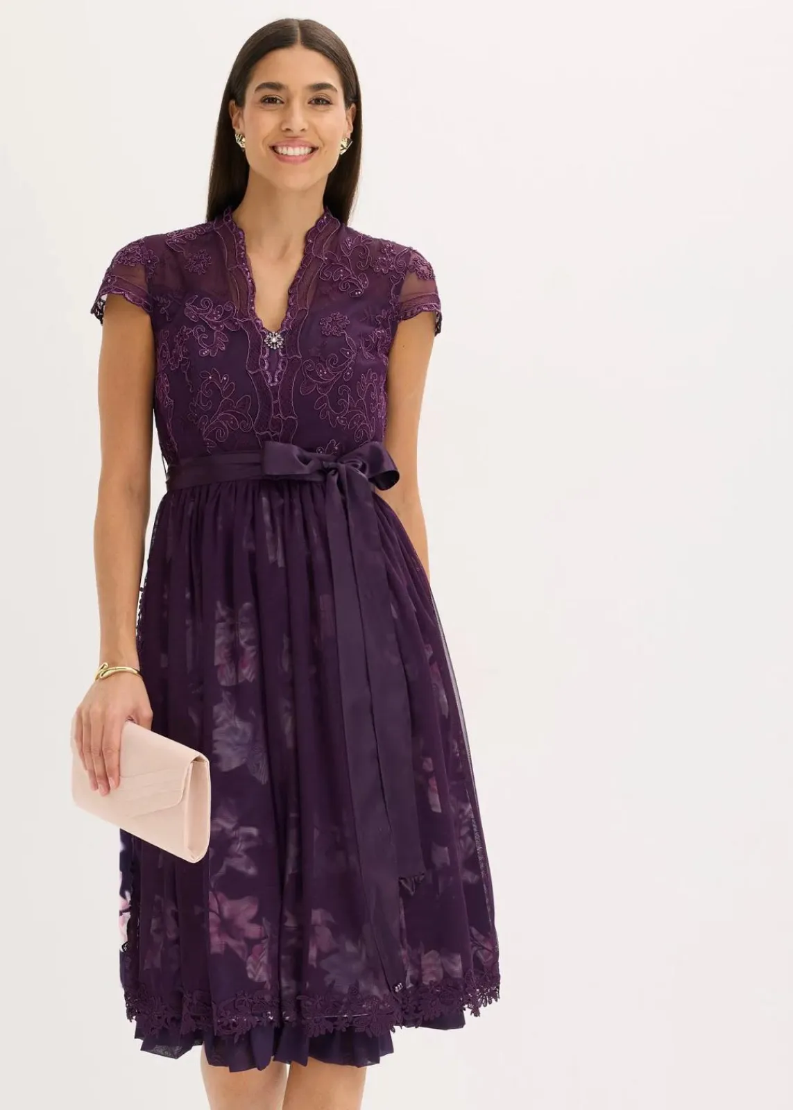 bonprix Bekleidung·Pullover & Strickjacken|Kleider^Dirndl mit Stickerei und Samtrock (2-tlg.Set) dunkelblau geblümt