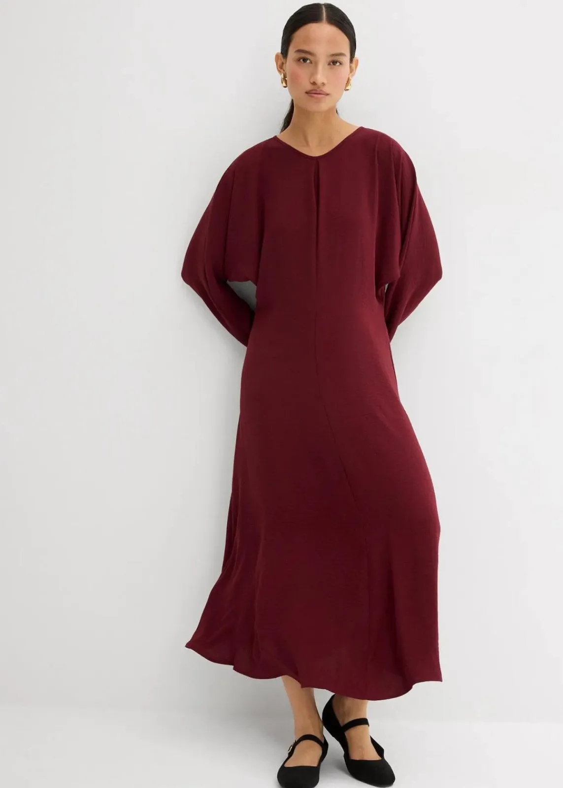 bonprix Kleider|Bekleidung·Pullover & Strickjacken^Drapiertes Midikleid ahornrot