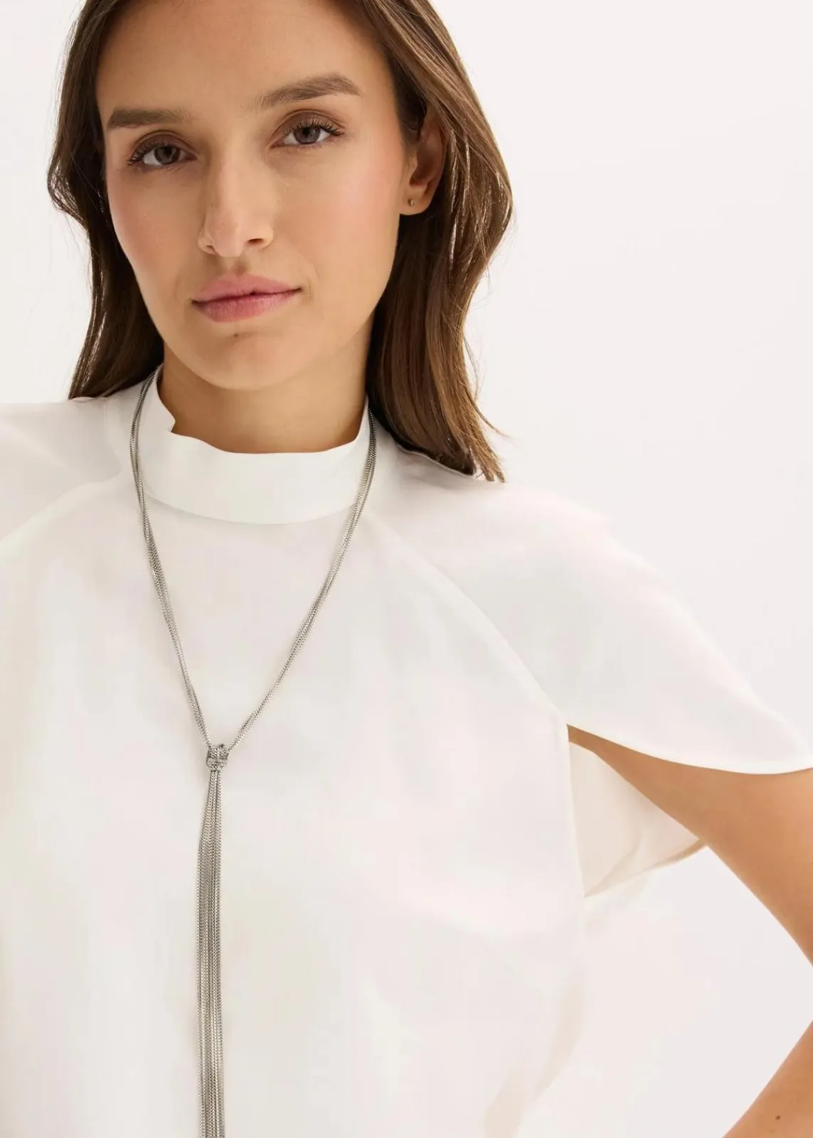 bonprix Blusen & Tuniken|Bekleidung·Jacken & Mäntel^Elegante Kurzarmbluse aus glänzenden Satin wollweiß