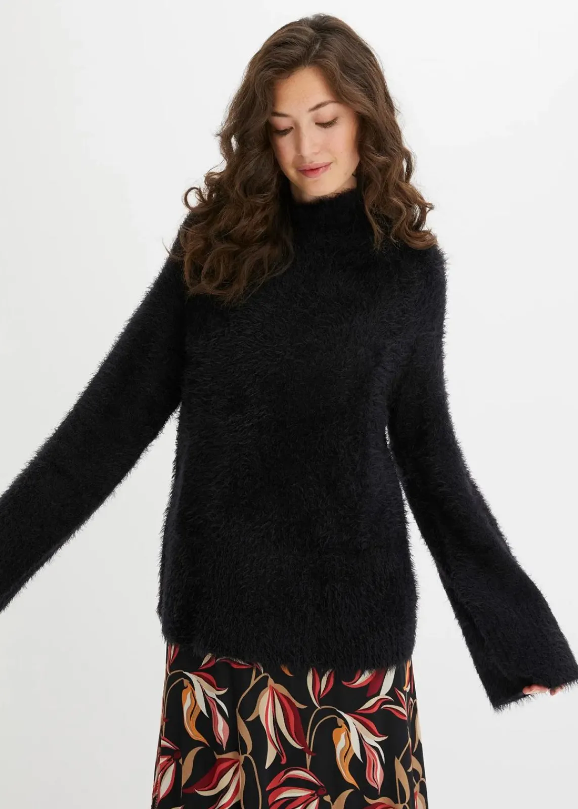 bonprix Bekleidung·Umstandsmode|Pullover & Strickjacken^Federgarn-Pullover mit weiten Ärmeln, Boxy-Fit schwarz
