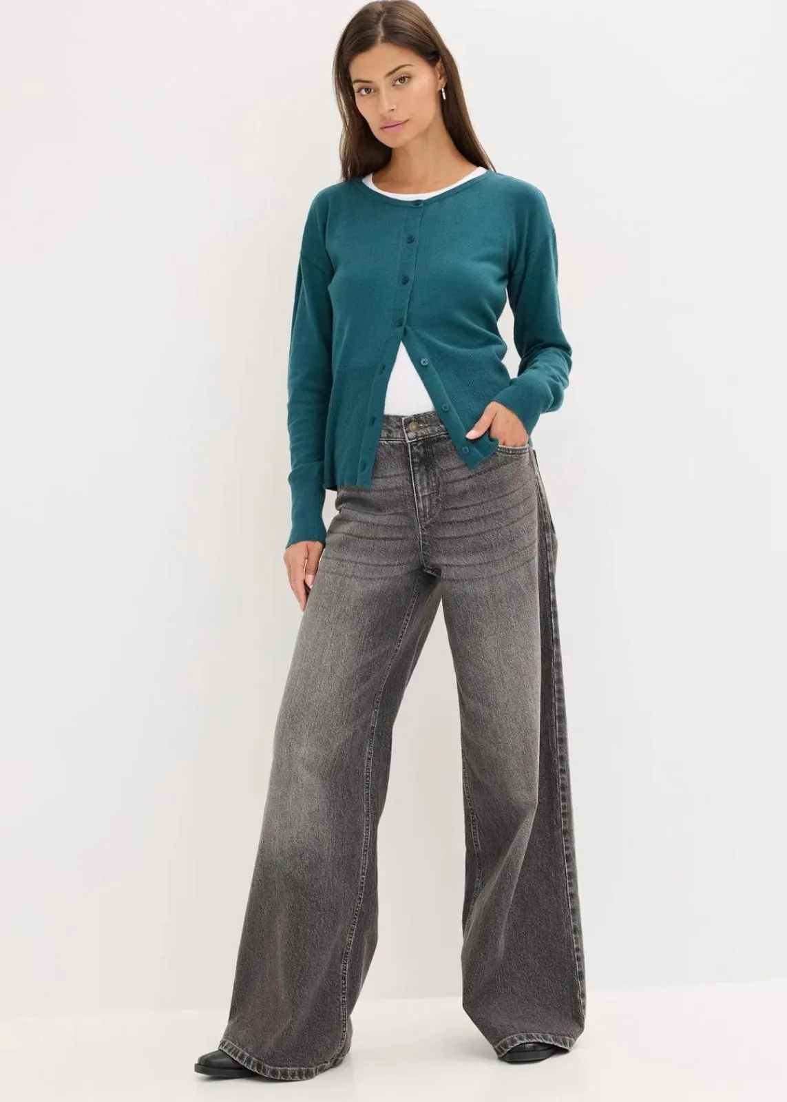 bonprix Pullover & Strickjacken|Strickmode^Feinstrickjacke aus fließendem Viskose-Mix pfeffergrün