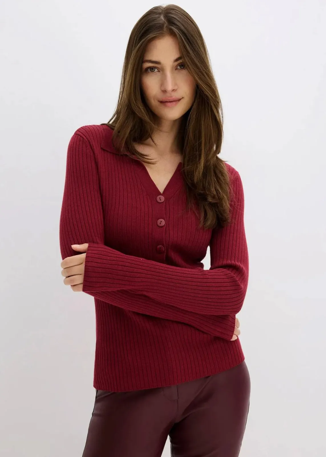 bonprix Bekleidung·Umstandsmode|Strickmode^Feinstrickpullover aus softem Viskose-Mix pflaumenrot