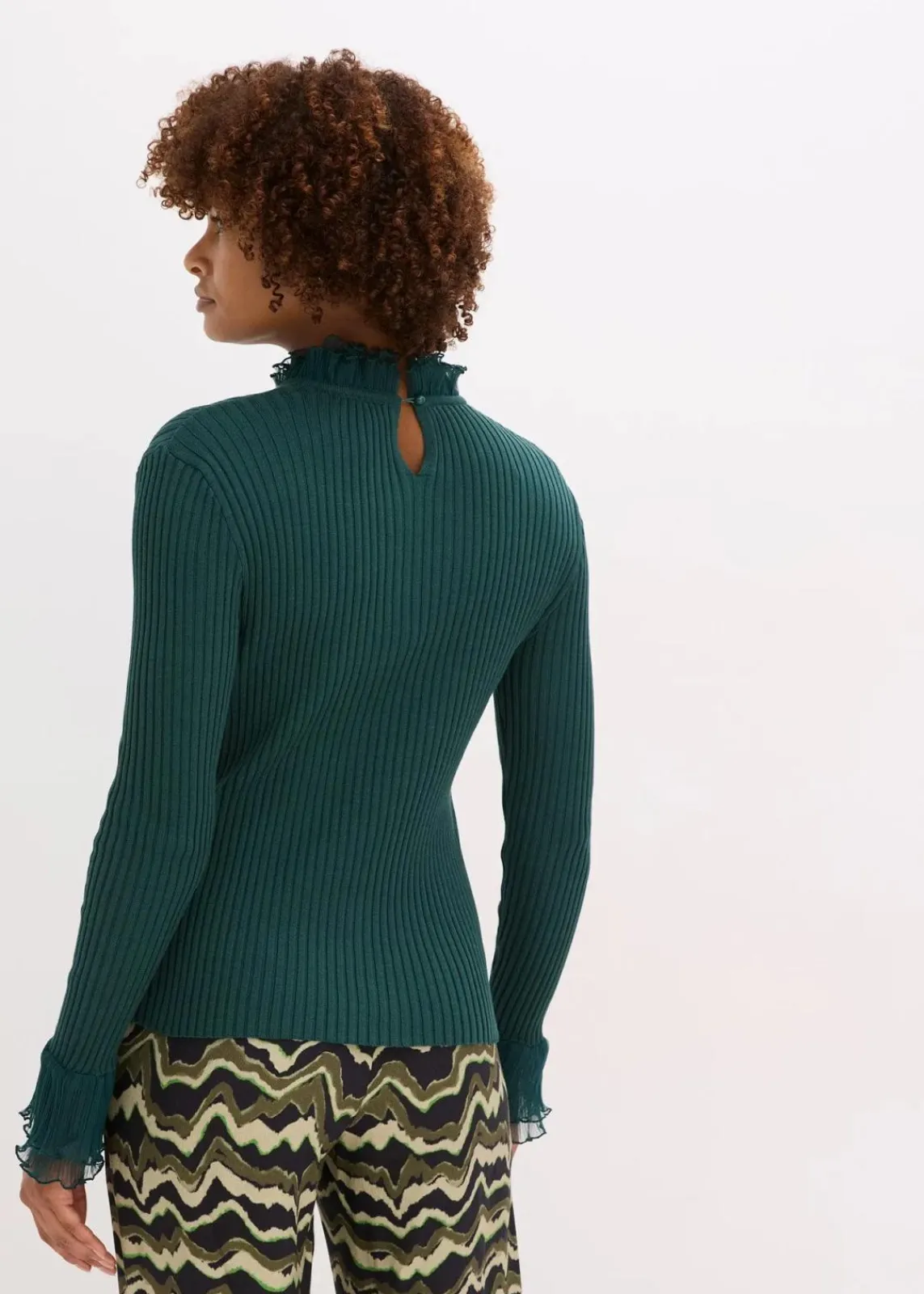 bonprix Shirts & Tops|Nachhaltigere Materialien^Feinstrick-Shirt mit Chiffon-Volants tiefgrün
