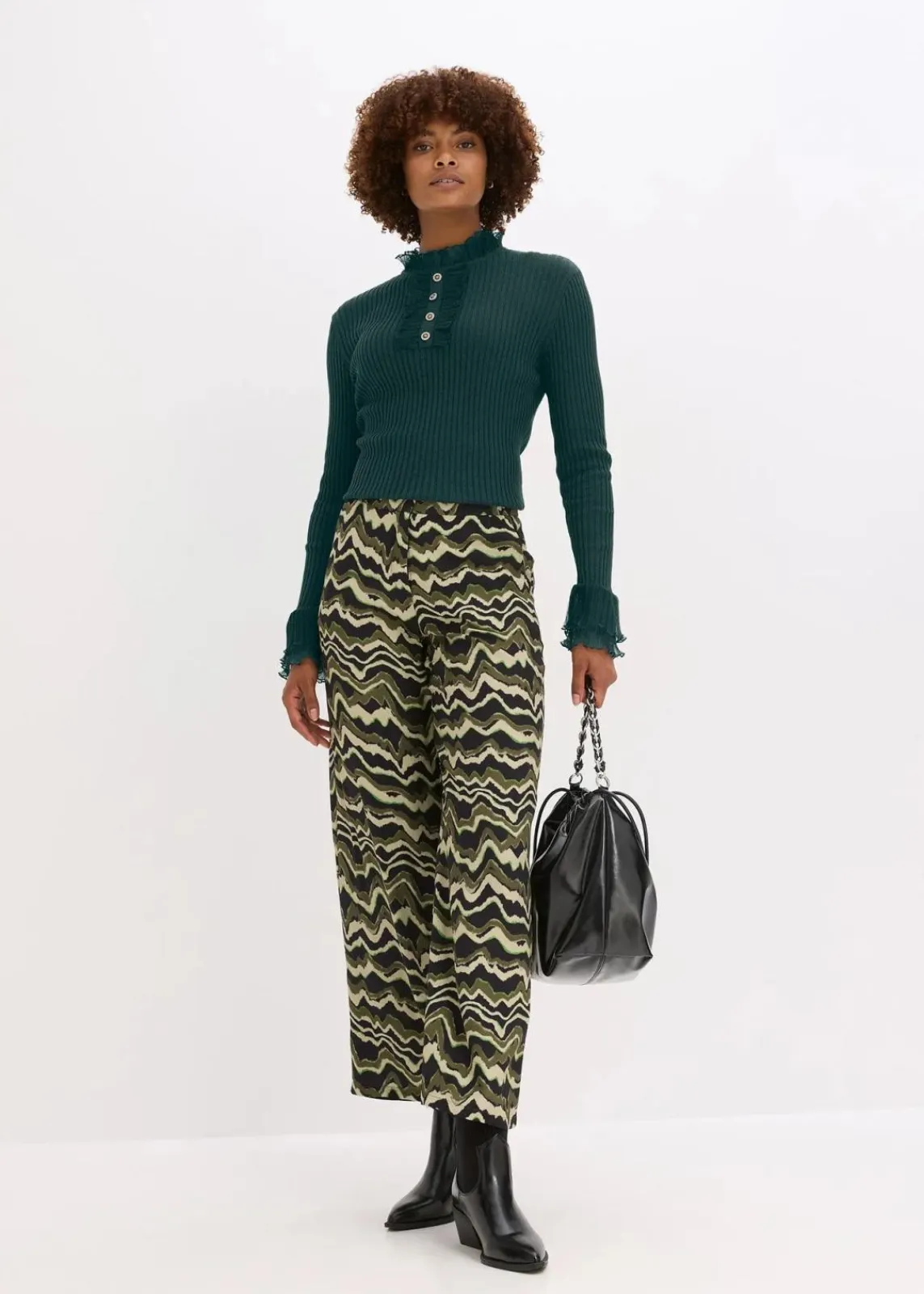 bonprix Shirts & Tops|Nachhaltigere Materialien^Feinstrick-Shirt mit Chiffon-Volants tiefgrün