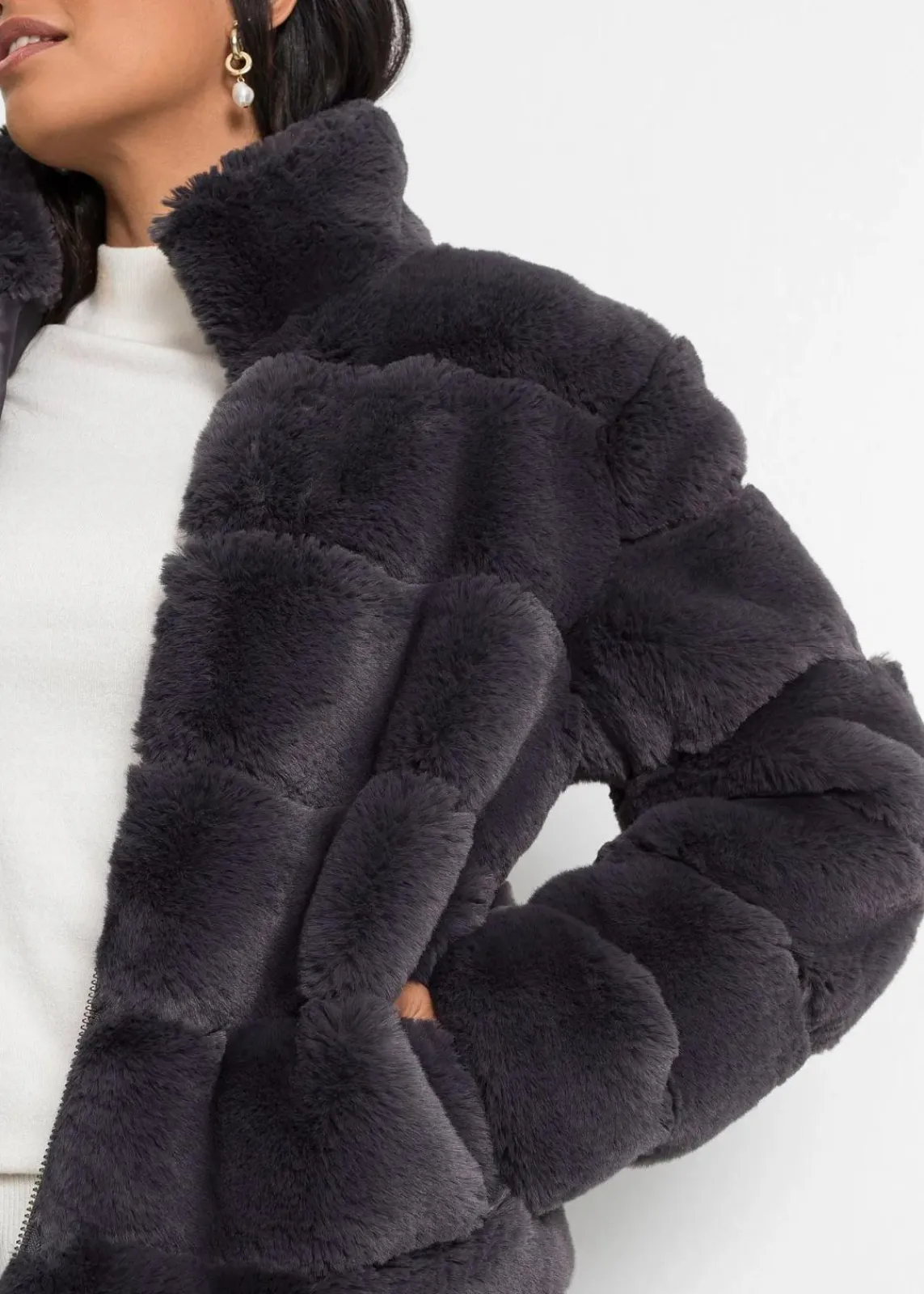 bonprix Jacken & Mäntel|Bekleidung·Hosen^Fellimitat-Jacke mit Reißverschluss anthrazit
