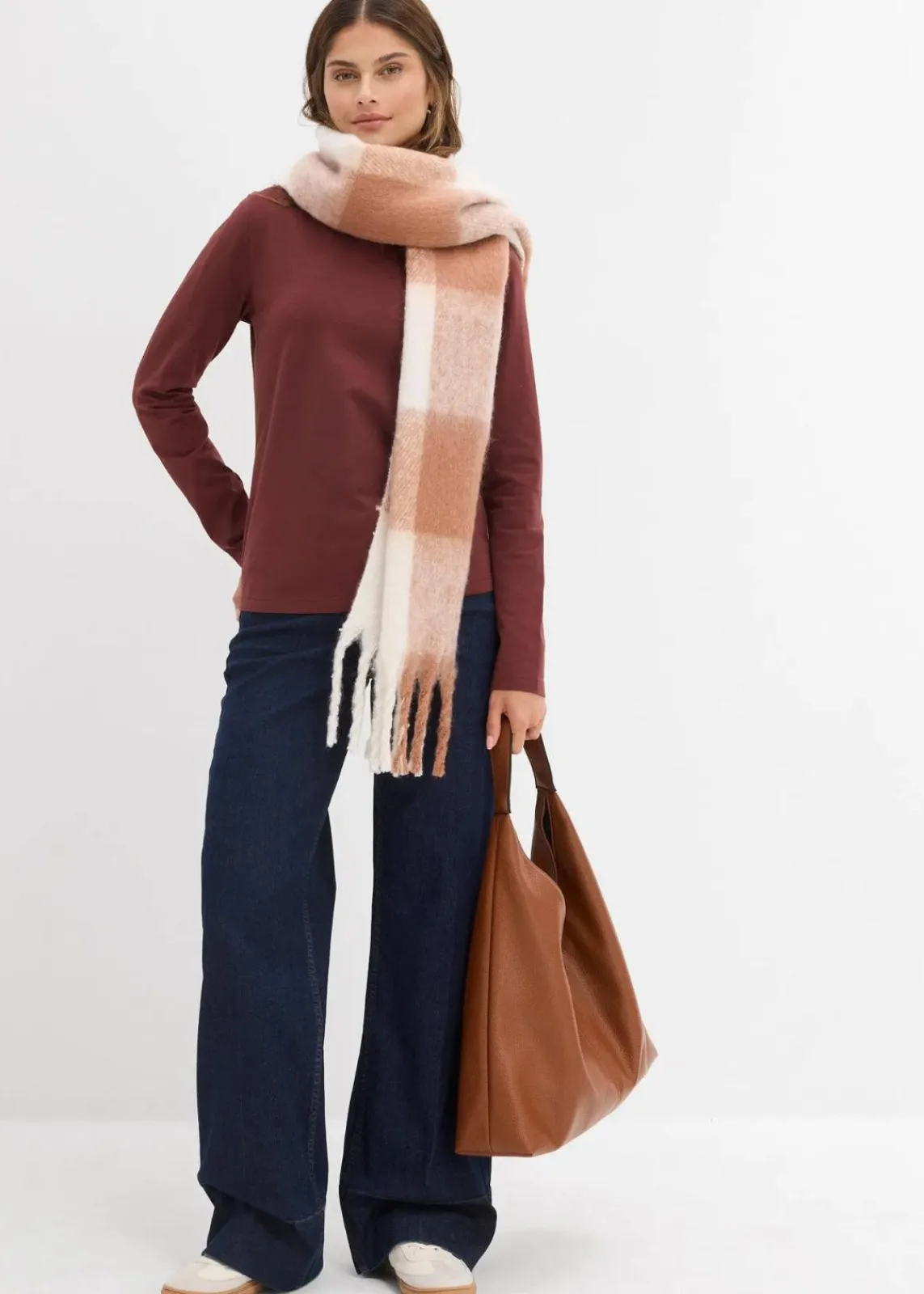 bonprix Bekleidung·Röcke|Nachhaltigere Materialien^Figurbetontes Langarmshirt kaffeebraun
