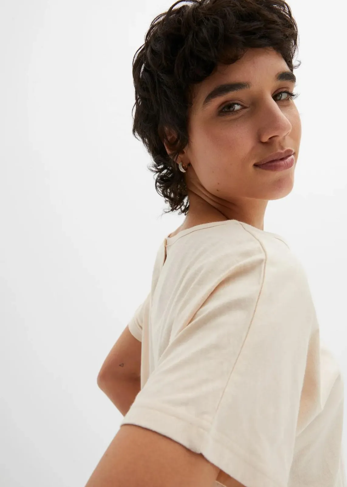 bonprix Shirts & Tops|Nachhaltigere Materialien^Flammgarn-Shirt aus Bio-Baumwolle mit Smockbund sandbeige
