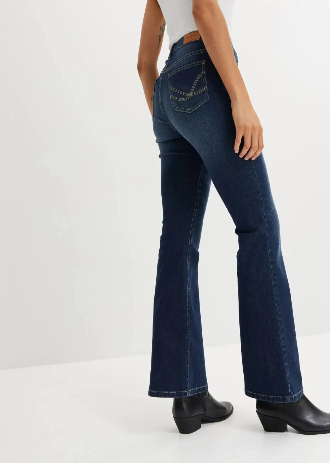 bonprix Jeans|Bekleidung·Shirts & Tops^Flared Jeans High Waist dunkelblau denim