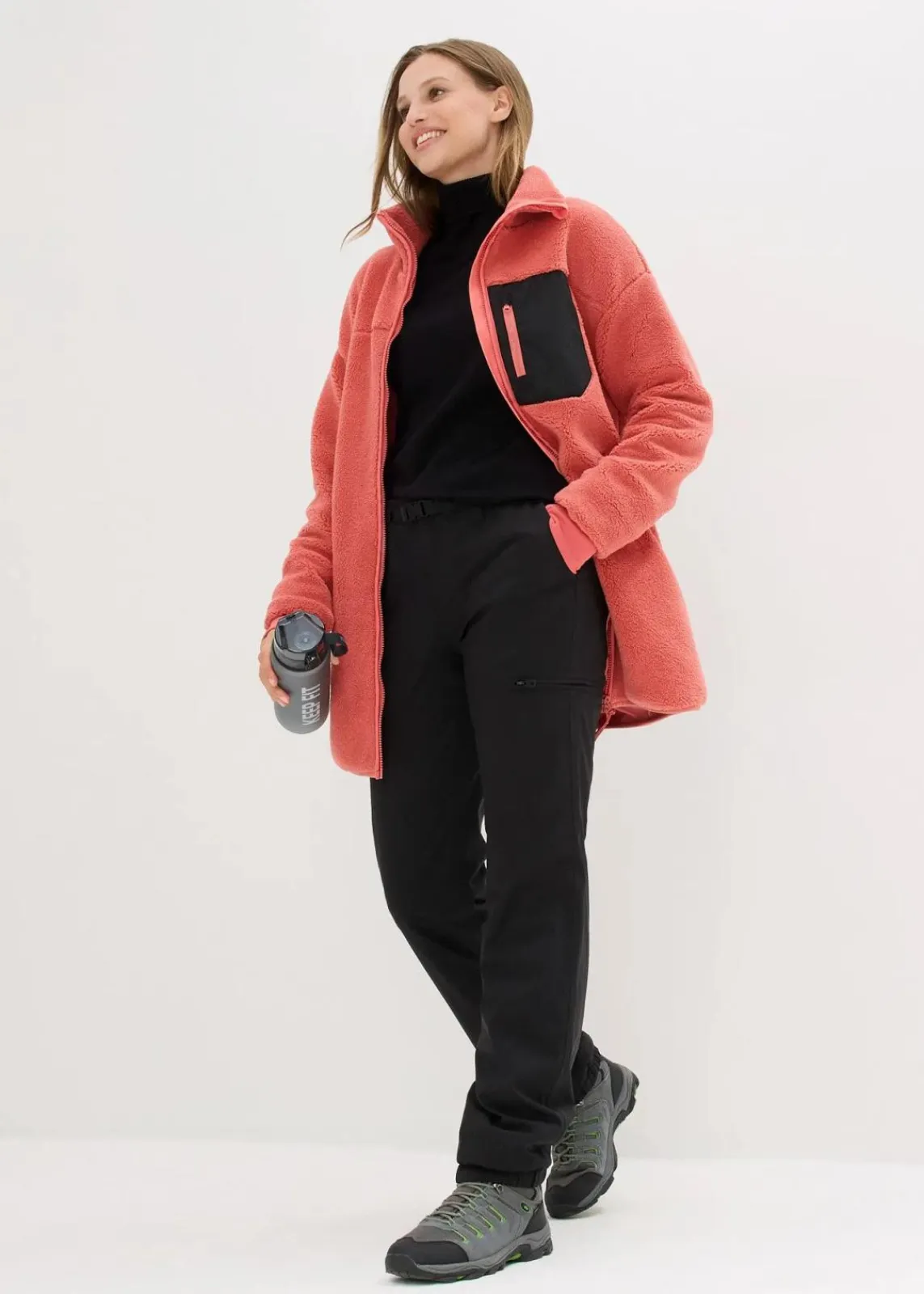 bonprix Nachhaltigere Materialien^Funktionhose mit Fleecefutter und Taschen, wasserdicht schwarz