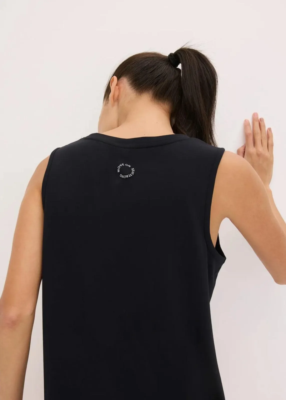bonprix Bekleidung·Sweat|Sportbekleidung^Funktionsshirt (2er Pack), schnelltrocknend schwarz/lachs bedruckt
