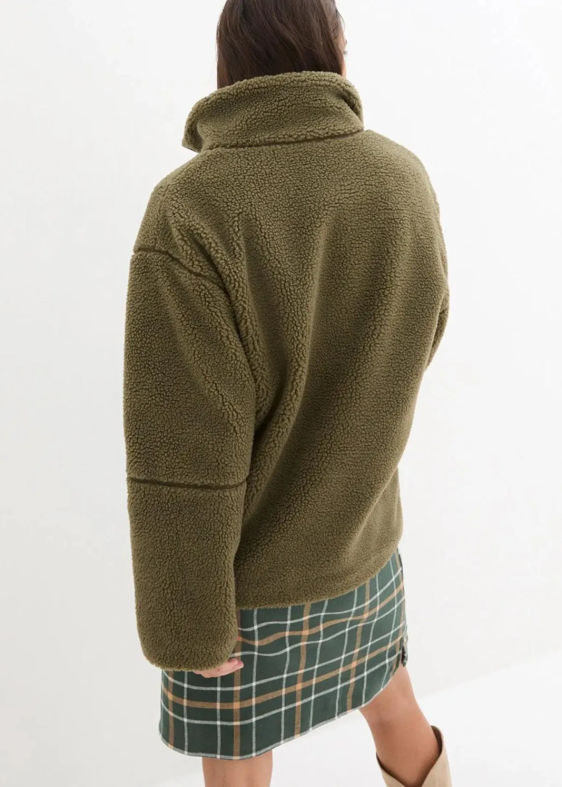 bonprix Bekleidung·Hosen|Jacken & Mäntel^Gefütterte Teddy-Fleece Jacke dunkeloliv
