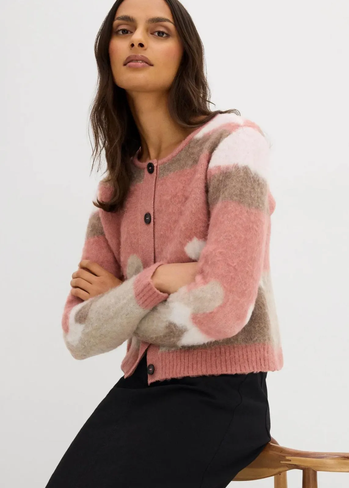 bonprix Bekleidung·Umstandsmode|Bekleidung·Jeans^Gemusterte Strickjacke mit Knopfleiste rosa graphisch