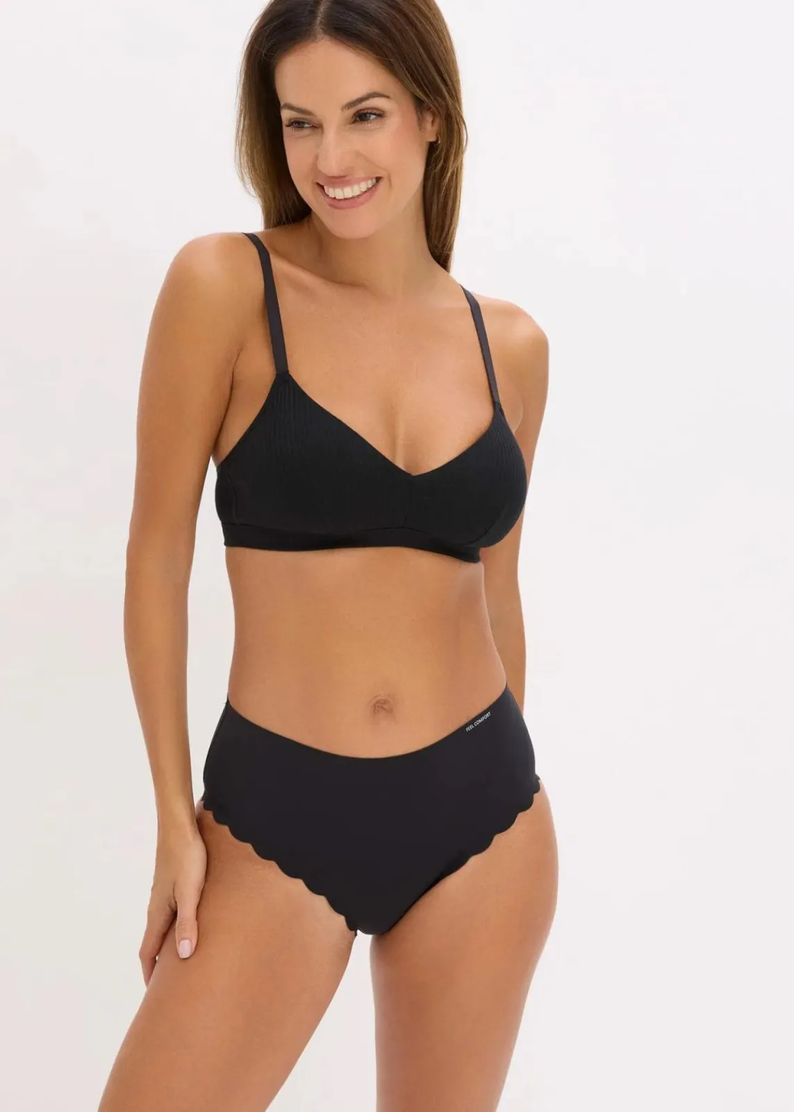 bonprix Wäsche·Baumwollunterwäsche|Nachhaltigere Materialien^Gepolstertes Bralette ohne Bügel aus gerippter Bio-Baumwolle schwarz