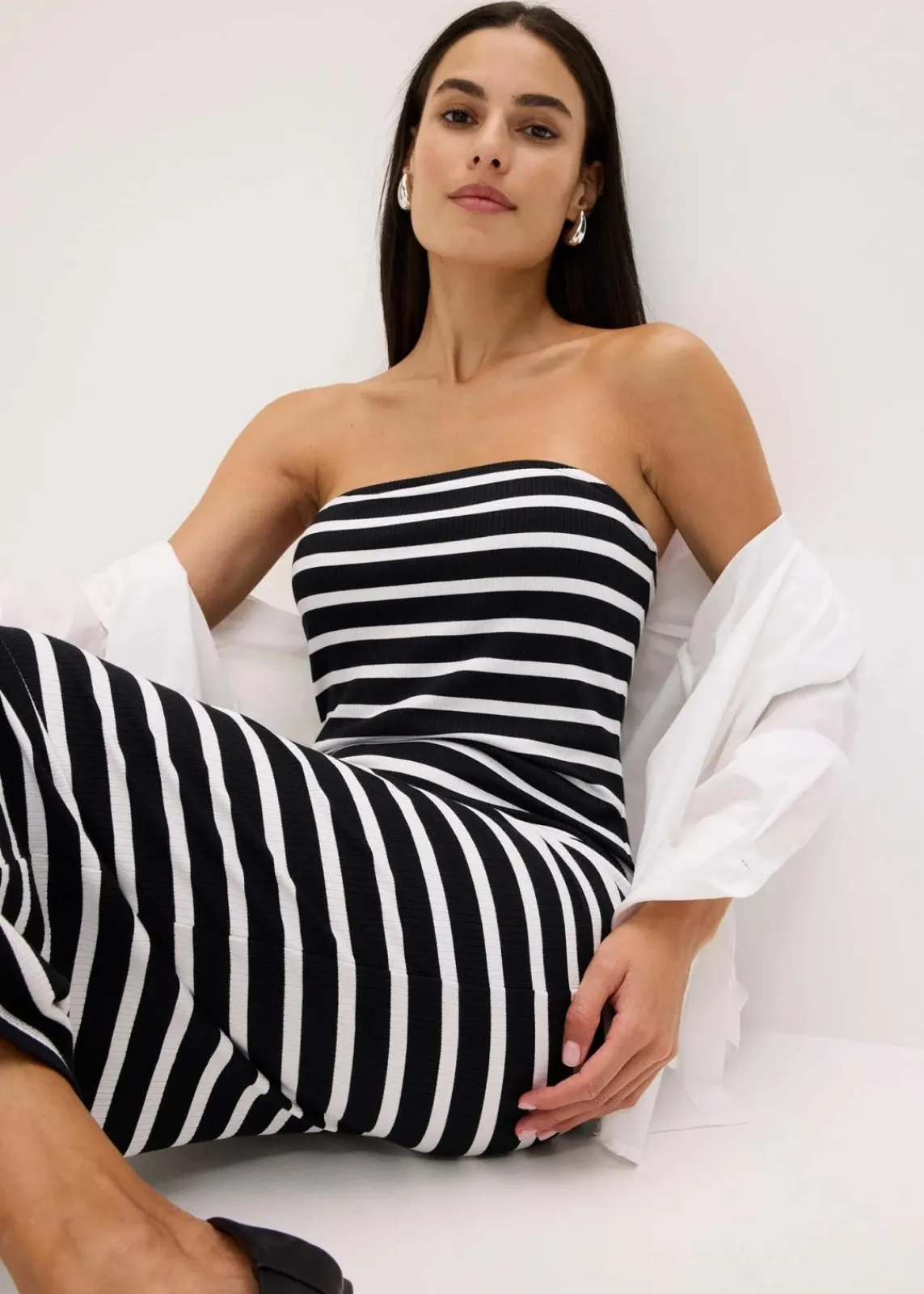 bonprix Kleider^geripptes Bandeau-Kleid schwarz/weiß gestreift