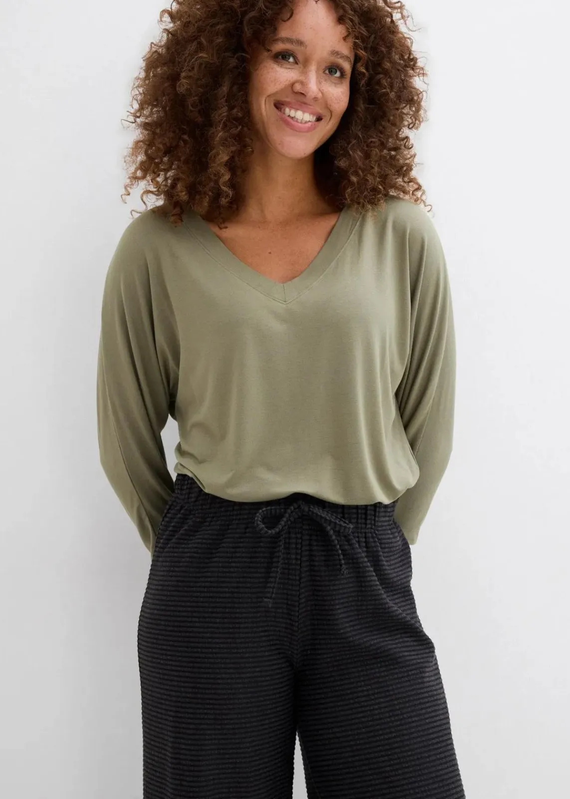 bonprix Bekleidung·Kleider|Hosen^Gestreifte Jersey-Hose mit Kordelzug aus Baumwoll-Mix anthrazit meliert/schwarz gestreift