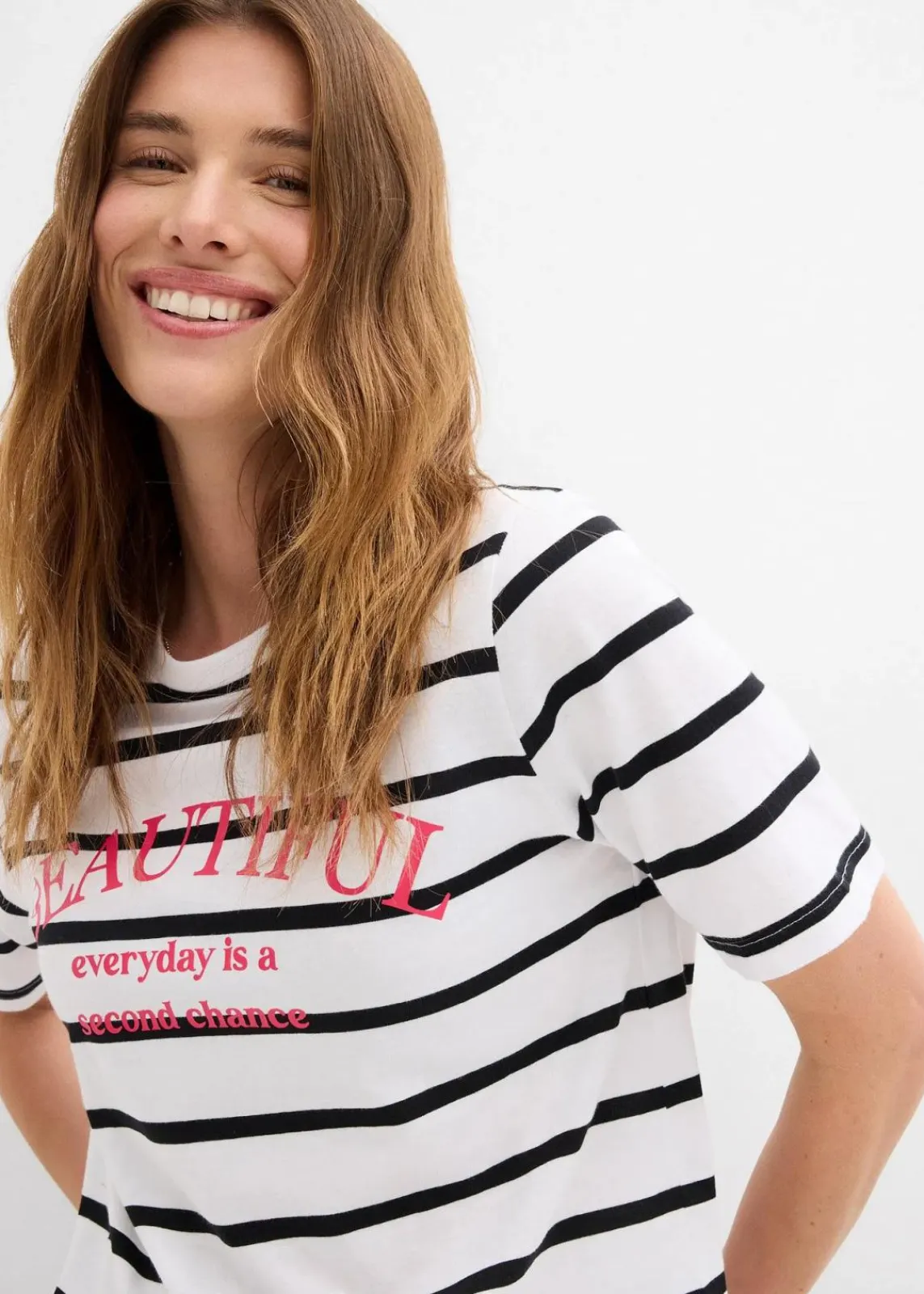bonprix Shirts & Tops|Nachhaltigere Materialien^Gestreiftes T-Shirt aus reiner Baumwolle weiß/schwarz/hibiskuspink
