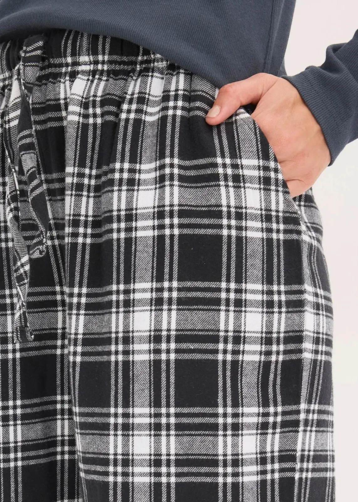bonprix Wäsche·Nachtwäsche|Nachtwäsche^Gewebte Pyjamahose aus Flanell schwarz/weiß kariert