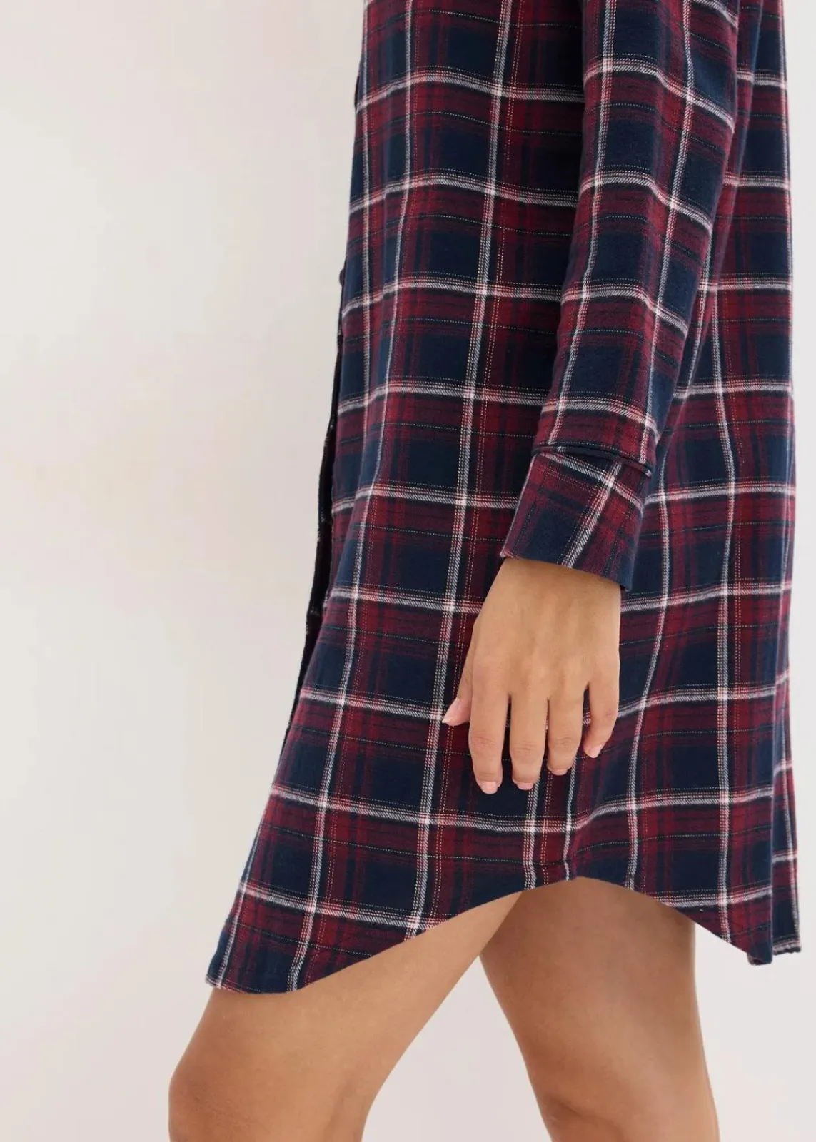 bonprix Wäsche·Nachtwäsche|Nachtwäsche^Gewebtes Nachthemd aus Flanell mit Knopfleiste ahornrot kariert